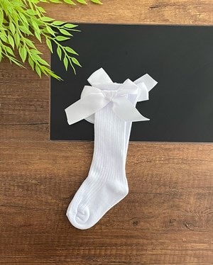 Fiyonklu Dizaltı Çorap - BEYAZ